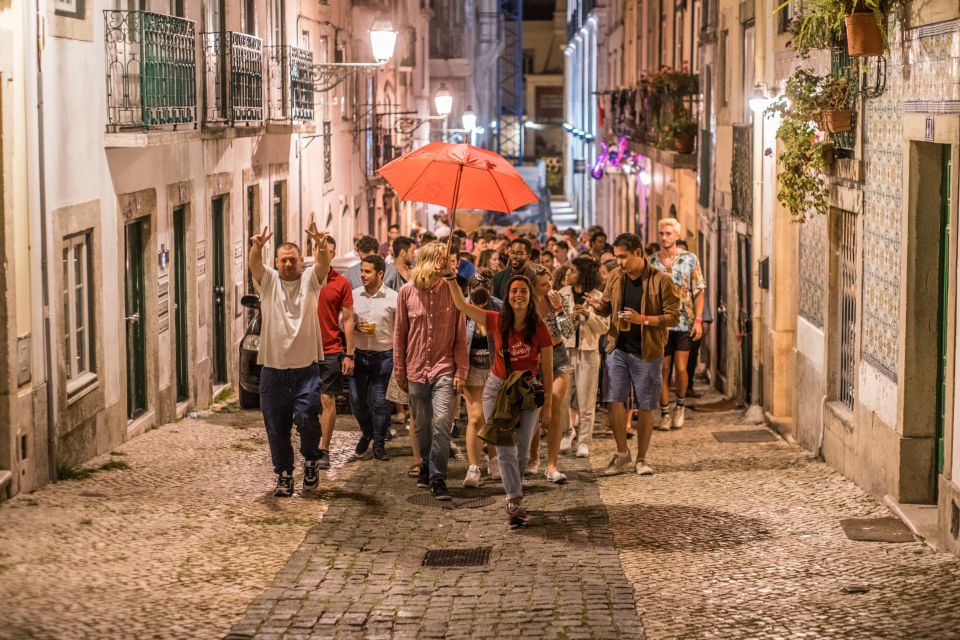 Lisbon: Pub Crawl With Open Bar and VIP Club Entry - Customer Reviews