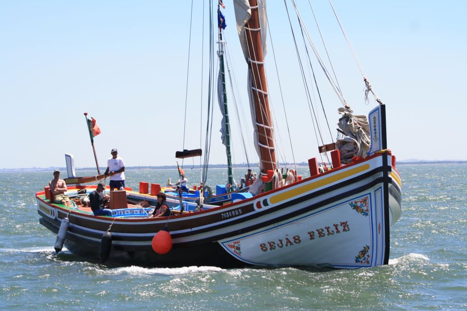 Lisbon: Tagus River Express Cruise in a Traditional Vessel - Vessel Information