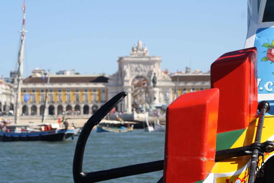 Lisbon: Tagus River Sunset Cruise in a Traditional Vessel - Inclusions