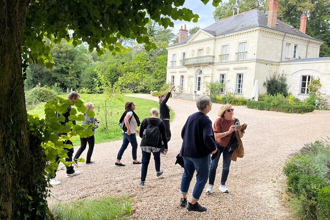 Loire Valley Private Day Trip With Chambord Winery Visit & Lunch - Loire Valley Sightseeing