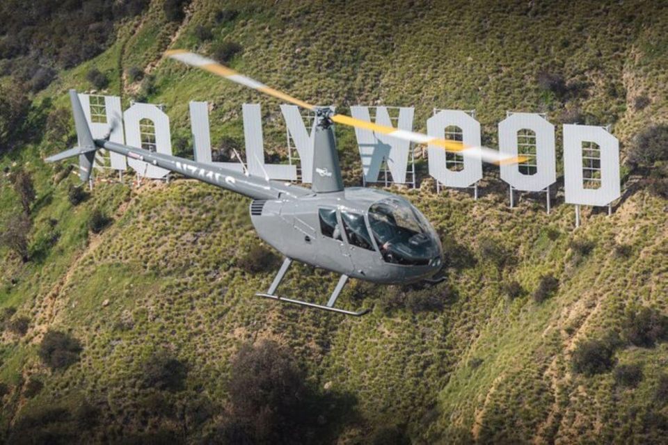 Los Angeles: 45-Minute Attractions Helicopter Tour - Hollywood Sign and Dodger Stadium