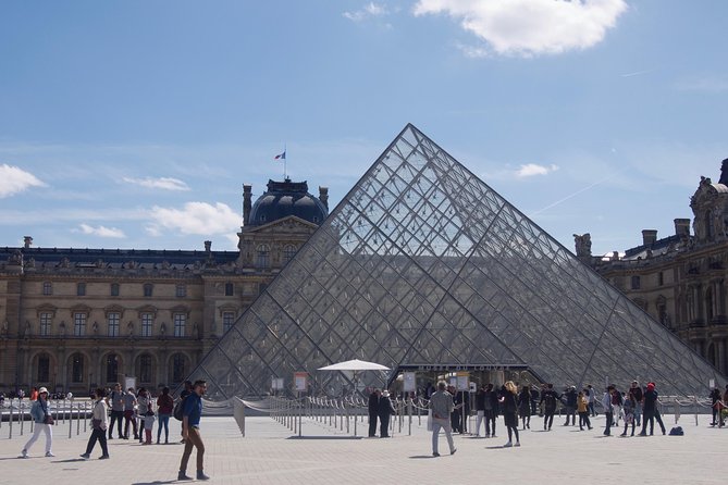 Louvre Museum Skip the Line Must-Sees Guided Tour - Entry Process and Coordination
