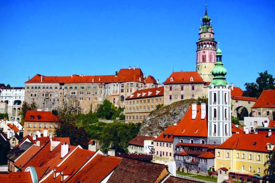 Luxury Transfer From Prague to ČEsky Krumlov - Experience Highlights