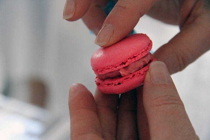 Macarons Small Group French Cooking Class With a Parisian Chef - Logistics and Communication