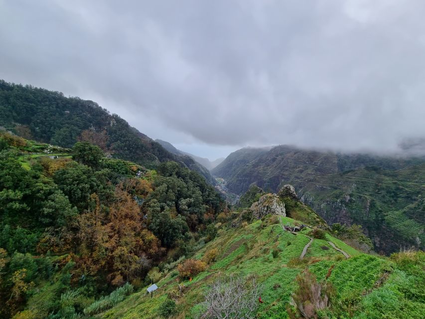 Madeira: Picturesque Peaks and Skywalk Private 4x4 Jeep Tour - Experience Highlights