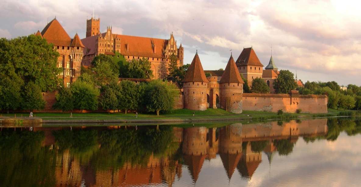 Malbork Castle Tour: 6-Hour Private Tour - Immersive Experience at Malbork Castle