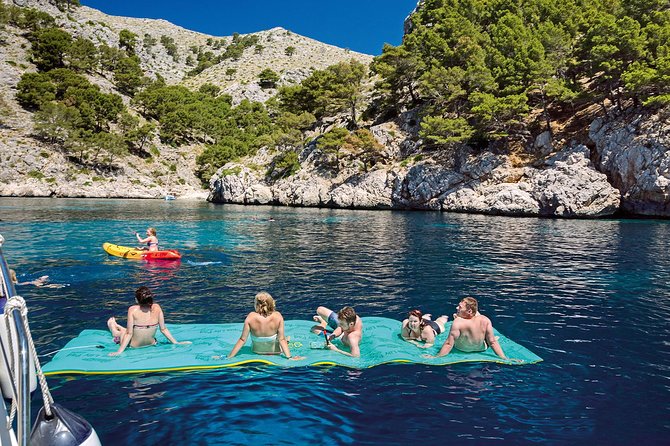 Mallorca Catamaran Cruise With Scenic Views and BBQ Lunch - Weather Policy and Minimum Traveler Requirement