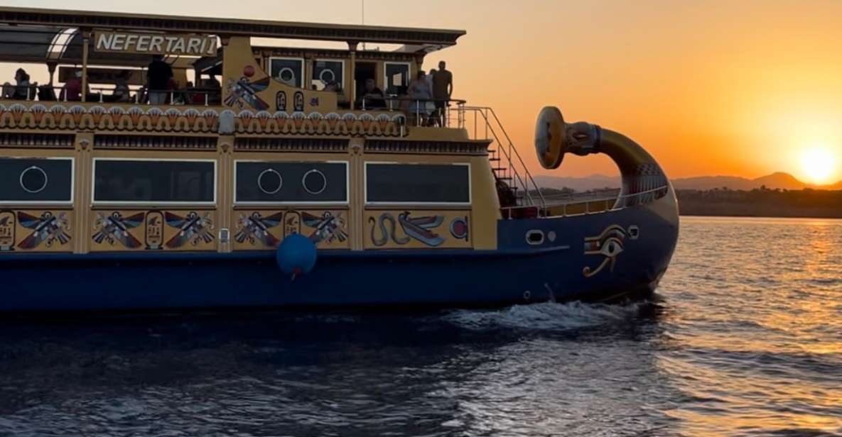 Marsa Alam: Nefertari Sunset Turtle Bay Cruise With Dinner - Unique Experience Offered