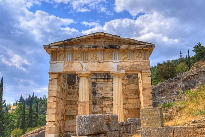 MEET the Oracle! DELPHI Private Day Tour From Athens/Pireaus - Visual Experiences