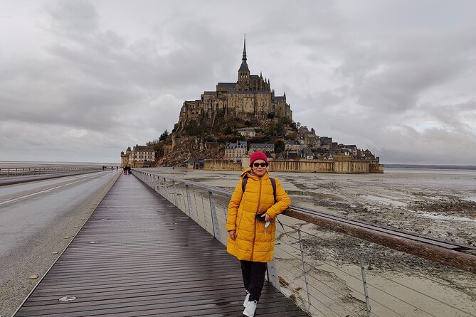 Mont Saint Michel Private VIP Tour With Champagne From Paris - Booking Details