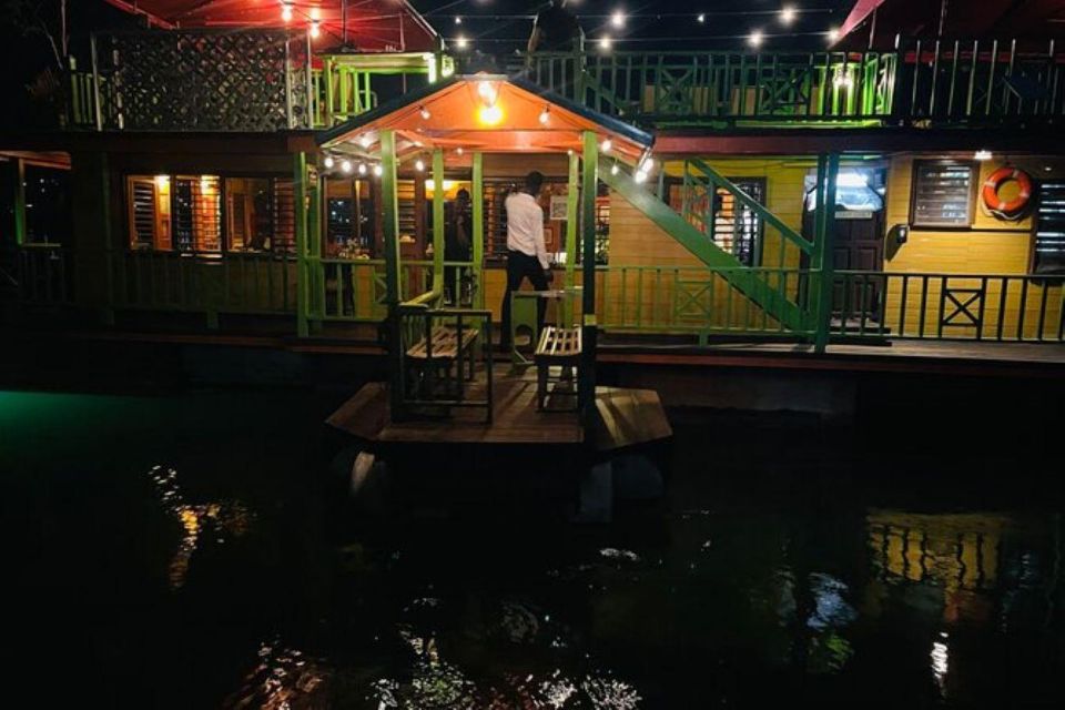 Montego Bay: Private Transportation to Houseboat Restaurant - Reliable and Professional Drivers