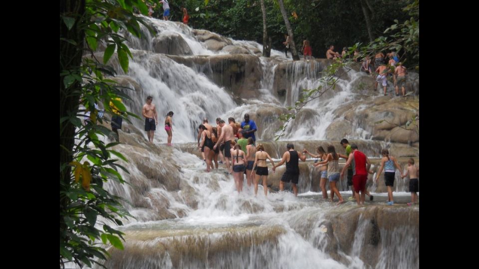 Montego Bay: River Rafting and Dunn's River Falls Day Trip - Booking Flexibility