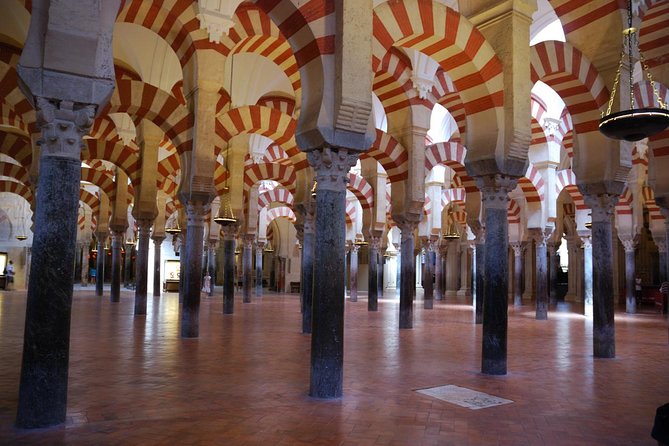Mosque Cathedral of Cordoba History Tour - Traveler Engagement and Tips