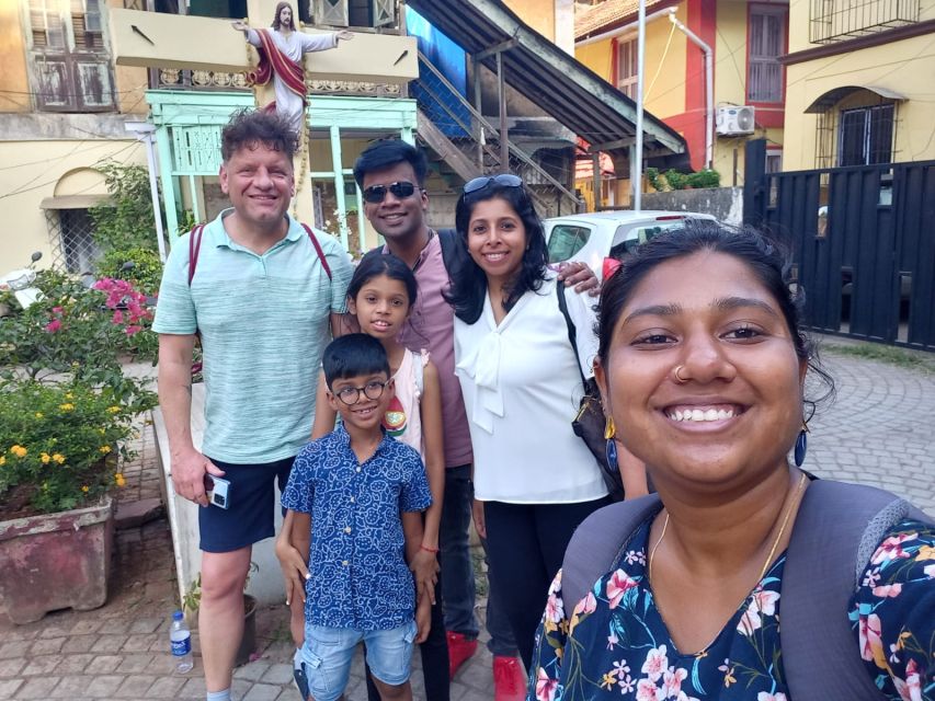 Mumbai: 2-Hour Guided Bandra Walking Tour - Tour Highlights