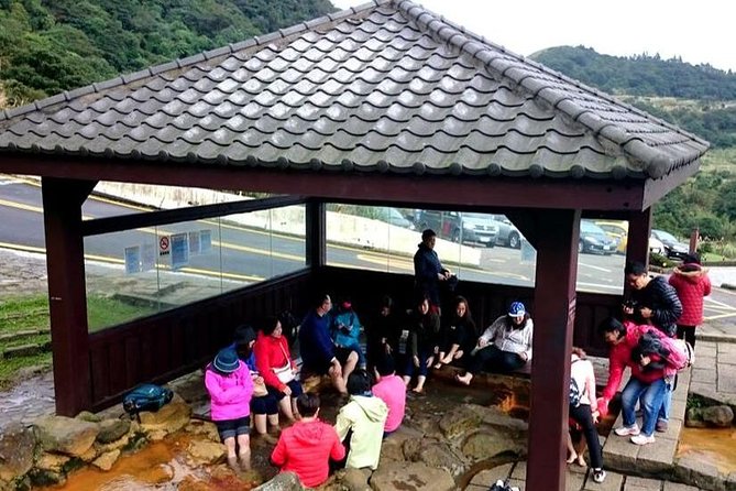 N105 Yangmingshan National Park Jinshan Old Street Yeliu Day Tour (10h) - Yeliu Geological Park Experience