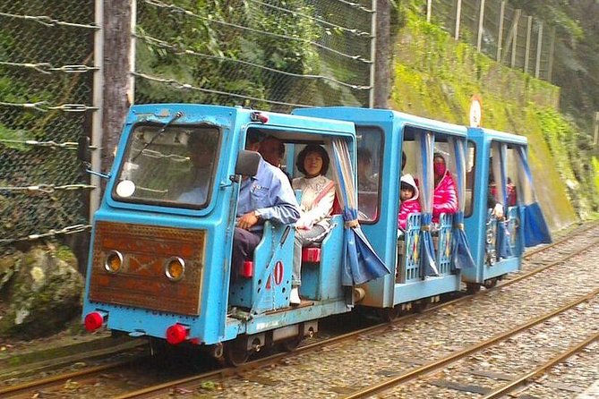 N109 Wulai Old Street Wulai Hot Spring Wulai Waterfall Bitan Scenic Area Day Tour (10h) - Logistics Details