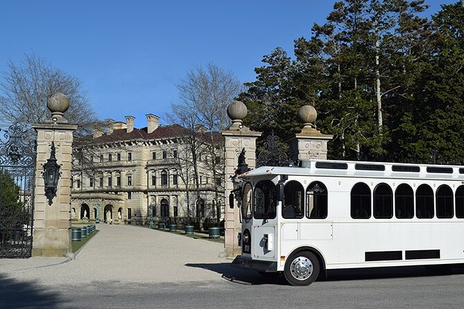 Newport Gilded Age Mansions Trolley Tour With Breakers Admission - Traveler Recommendations
