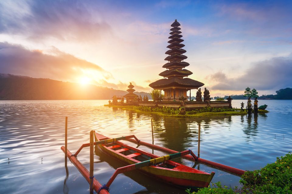 North Bali: Sekumpul Waterfalls and Ulun Danu Temple Tour - Tour Highlights