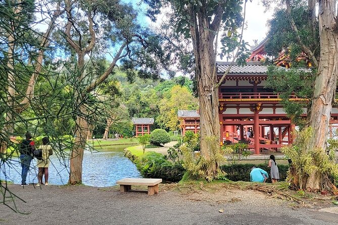Oahu Circle Island Tour With Byodo-In Temple Admission - Tour Highlights