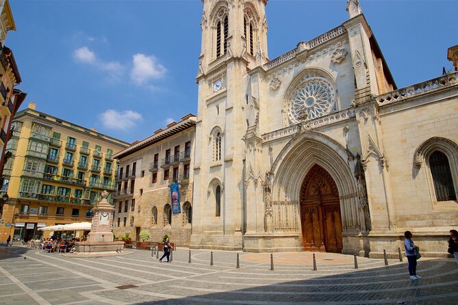 Old Town Bilbao Tour in Small Group - Meeting Point Information