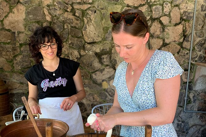 Organic Wine Tasting With Mozzarella and Gnocchi Workshop - Activities Offered