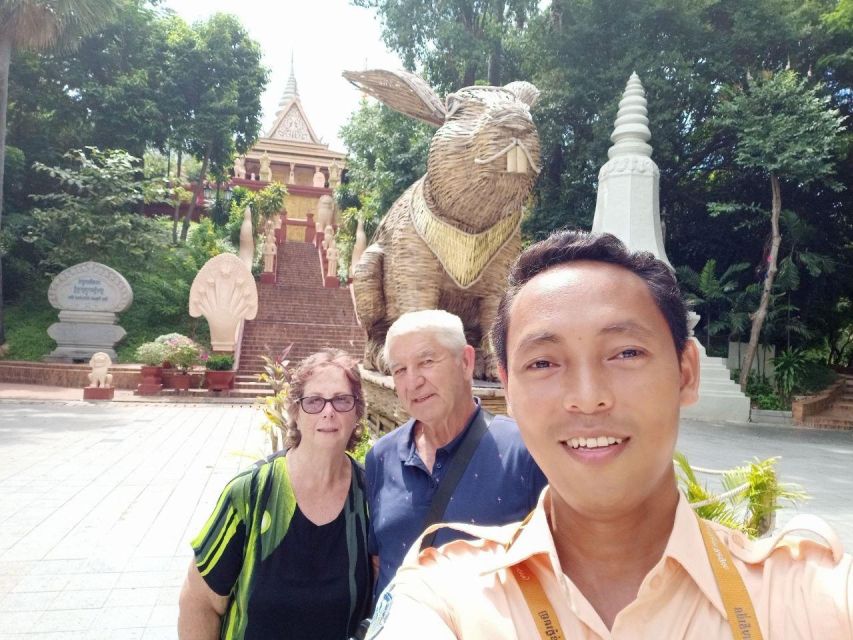 Palace, S21 & Killing Fields Included 8 Sites in Phnom Penh - Onaloam Pagoda & National Museum