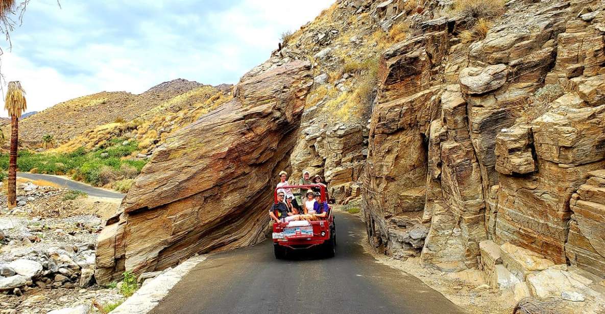 Palm Springs: Indian Canyons Hiking Tour by Jeep - Full Activity Description