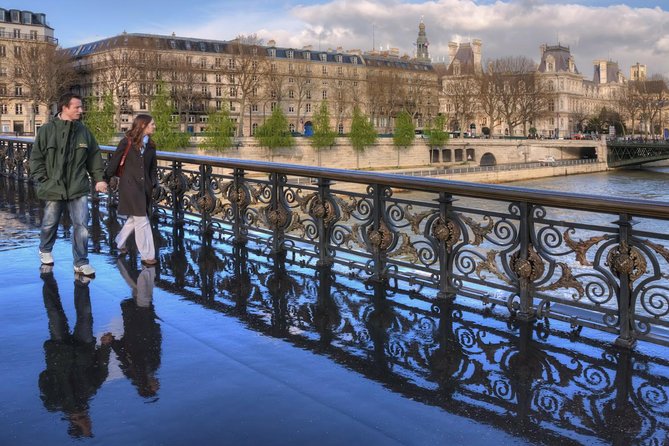 Paris Best Kept Secrets With A Local Insider: Private & Personalized - Picnic on the River Bank