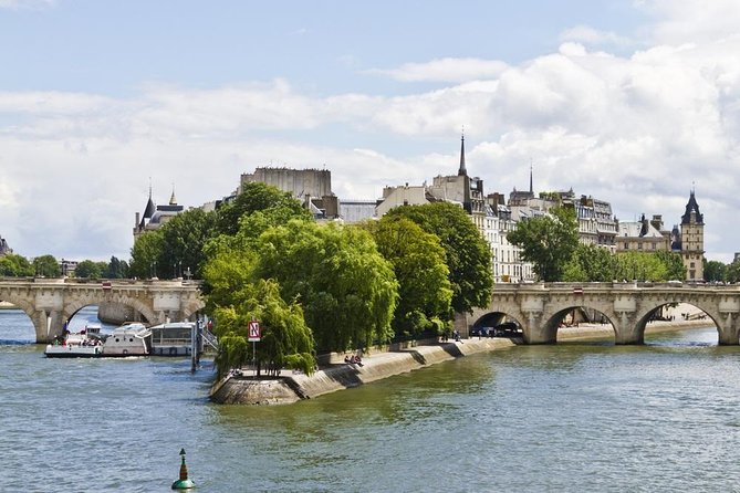 Paris by Night: Private Walking Tour Including Seine River Cruise - Route and Landmarks