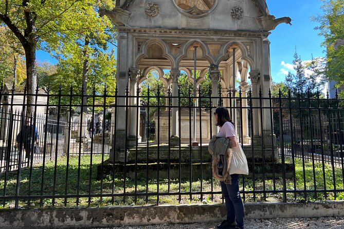 Paris: Haunted Père Lachaise Cemetery Guided Tour - Preparation