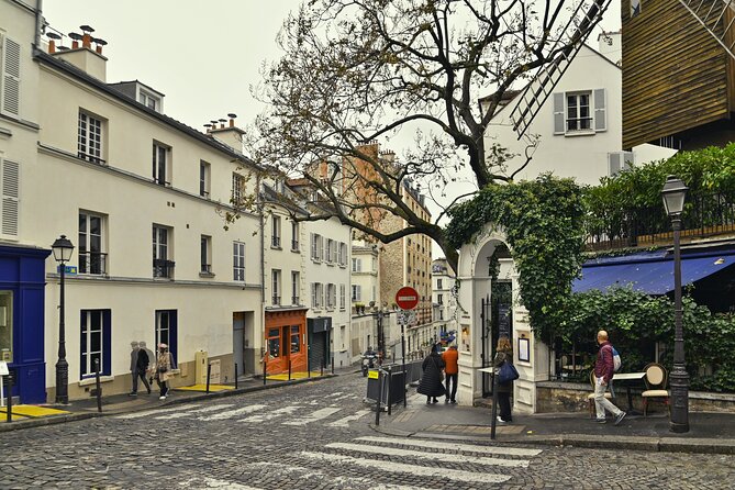 Paris: Montmartre & Sacré Coeur Private Walking Tour - Reviews