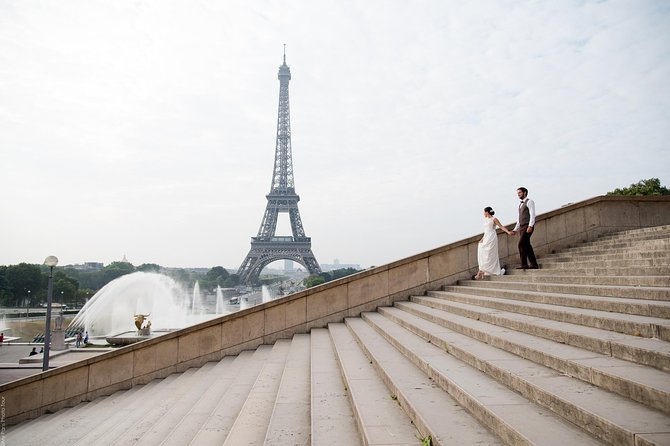 Parisian Life Style Private Photo Shoot at Eiffel Tower - Memorable Experiences