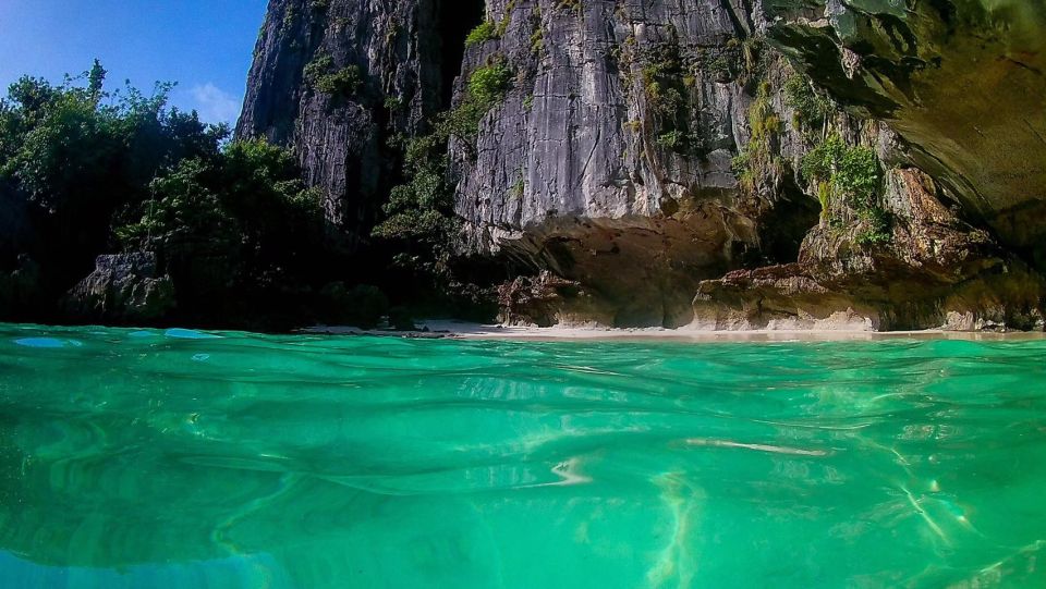 Phi Phi: Sunrise Private Long-Tail Boat Tour With Breakfast - Tour Itinerary