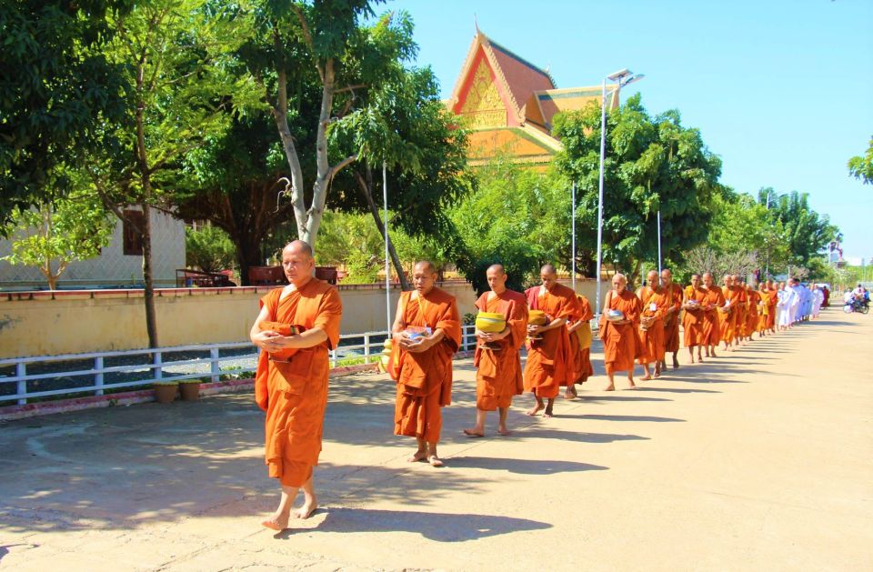 Phnom Penh City & Oudong Mountain, Local Village Day Trip - Cancellation Policy