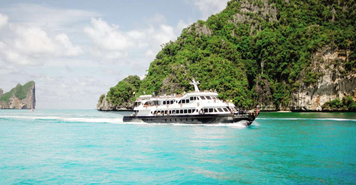 Phuket: Coral Bay and Phi Phi Tour by Big Boat With Lunch - Lunch Experience