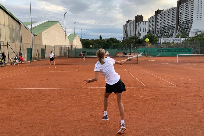 Play Super Friendly Tennis In Vienna - Accessibility and Group Details