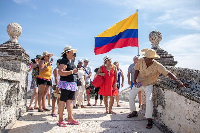 Playa Morena Beach Club Whith Lunch and Walking Tour of Fort San Fernando - Common questions