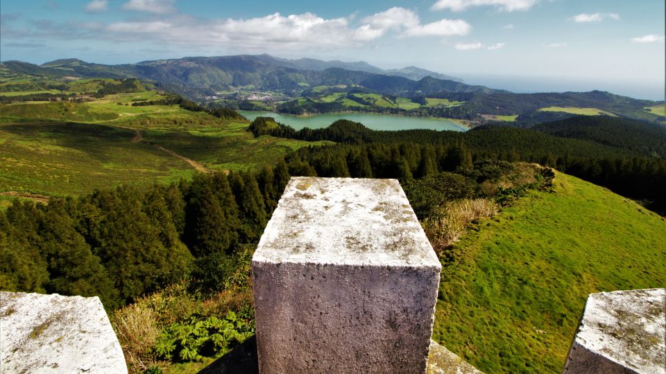 Ponta Delgada: Hidden Gems of São Miguel Full-Day Van Tour - Review Summary