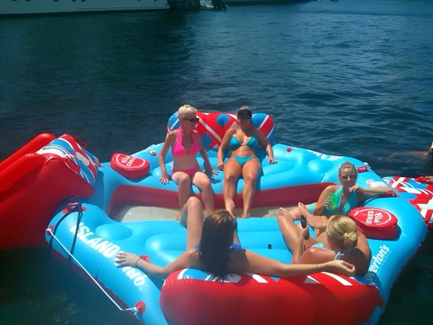 Pontoon Boat Ride on the Ocean and Canals in Broward County - Boat Features