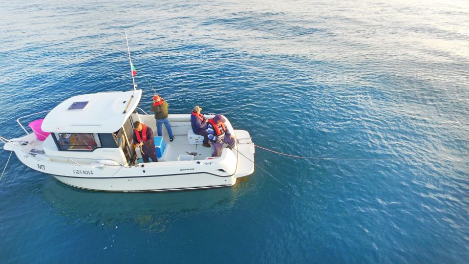 Portimão: Algarve Reef Fishing - Boat and Crew