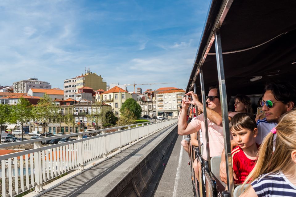 Porto: City Train Tour, River Cruise & Wine Cellar - Logistics and Practical Information