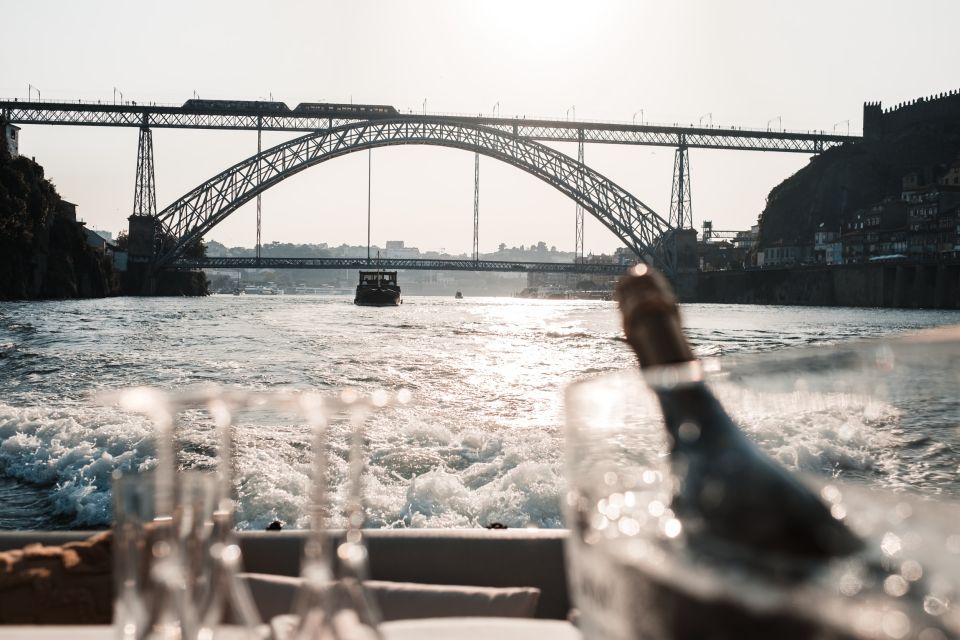 Porto: Private Douro River Cruise With Welcome Drink - Location Information