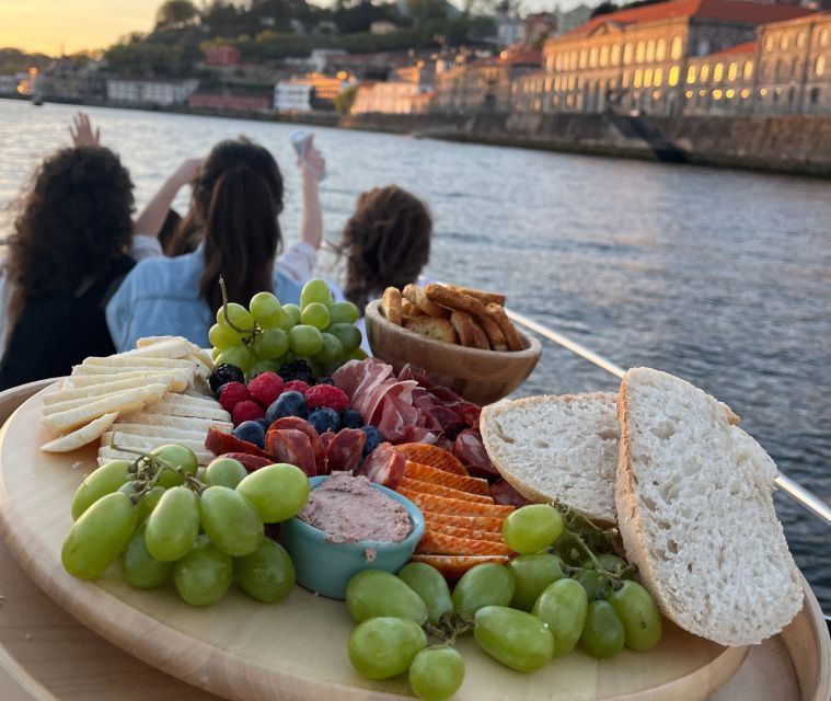 Porto: Private Yacht Cruise in the Douro River - Full Description of the Cruise