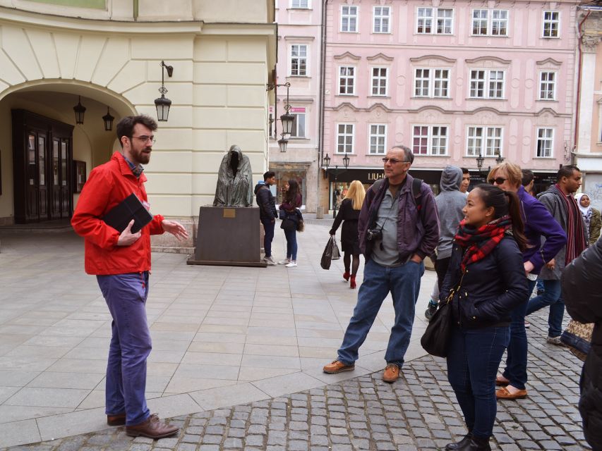 Prague: 2-Hour Old Town and Jewish Ghetto Walking Tour - Participant Selection and Meeting Point