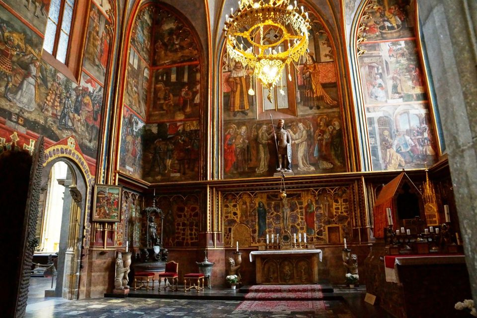 Prague Castle: 1-Hour Introduction Tour With Entry Ticket - Tour Highlights