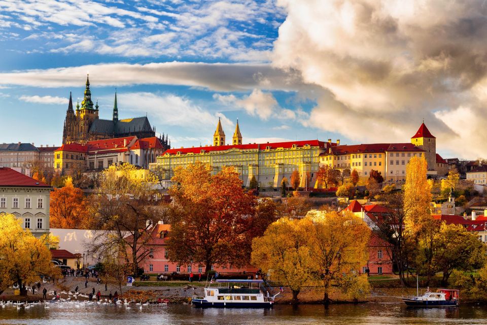 Prague Castle & Castle District: 2-Hour Guided Tour - Logistics and Recommendations