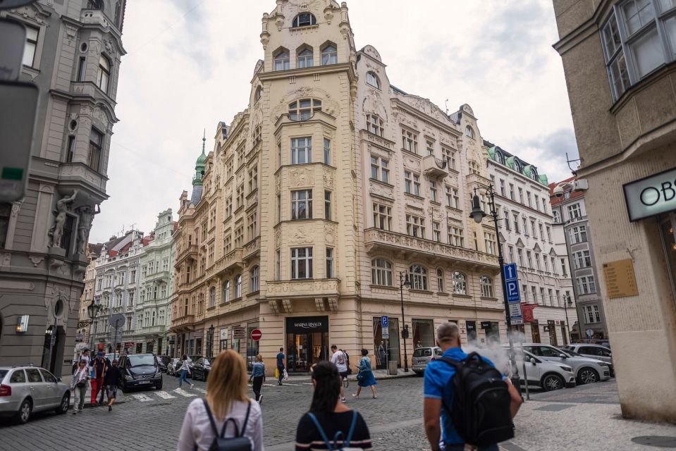 Prague: Old Town and Jewish Quarter Guided Walking Tour - Pricing and Payment Options