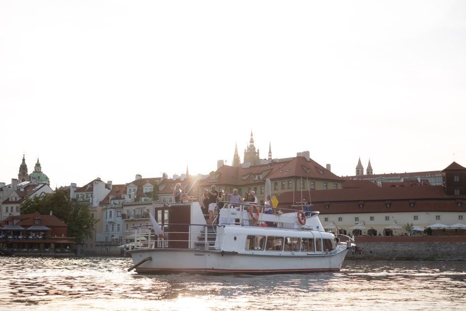 Prague: Private Beer Boat Cruise With Unlimited Beer - Customer Reviews