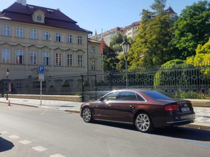 Prague: Private Transfer To/From Václav Havel Airport - Customer Reviews