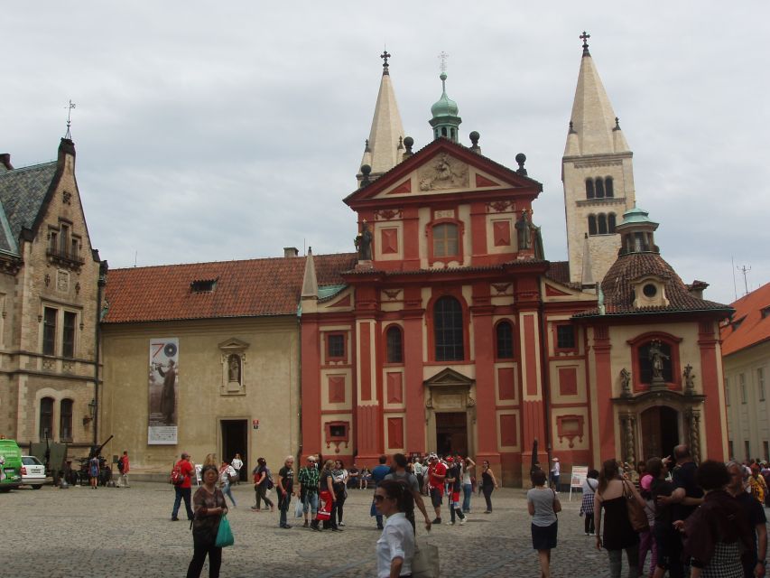 Prague: Tailored Sightseeing Tour in French - Review Summary of the Tour